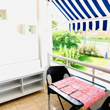 Teneguia-yumbo I Playa del Inglés