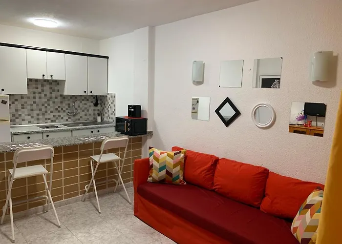 Teneguia-yumbo I * Playa del Inglés